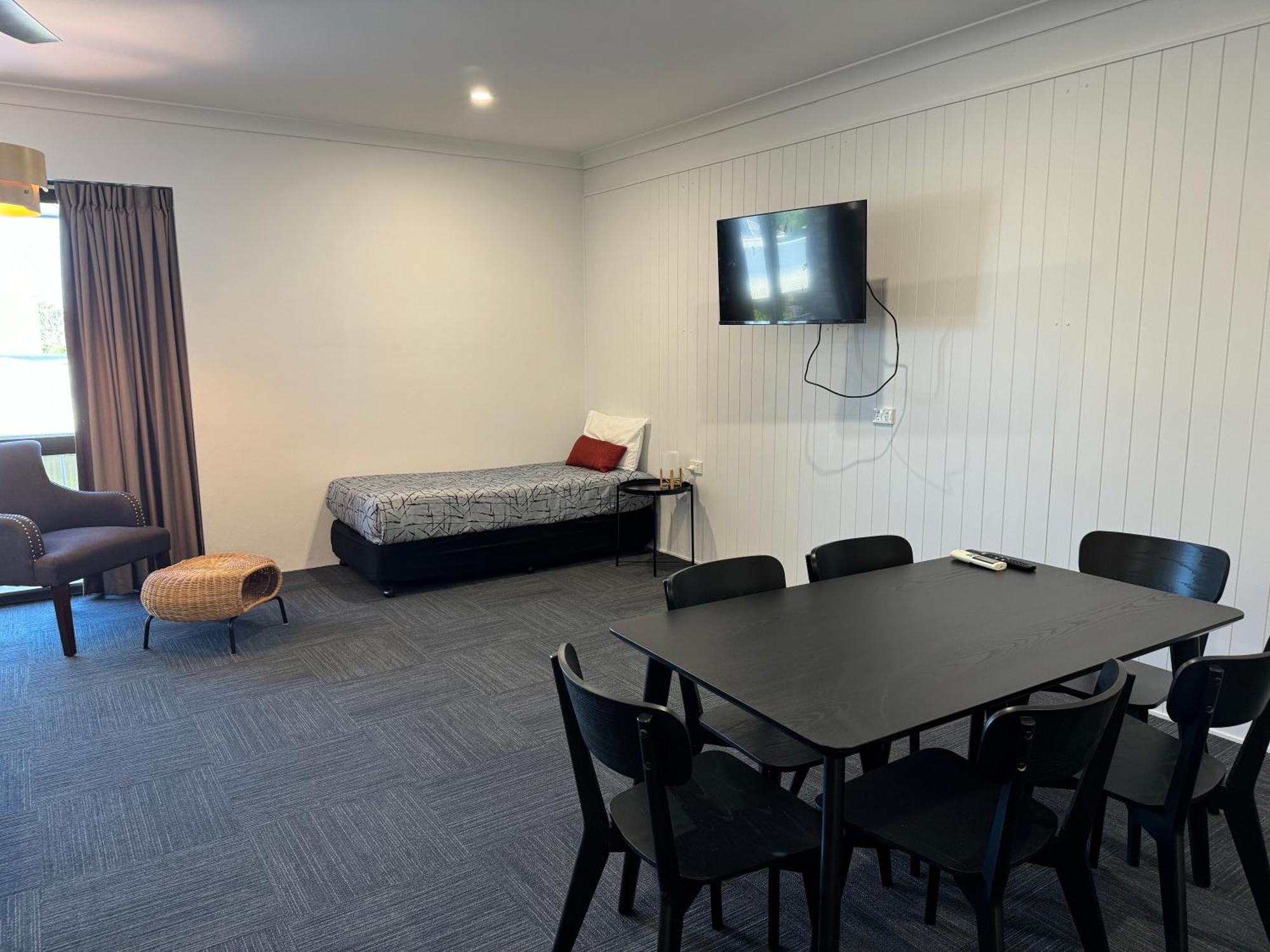 Longreach Motor Inn Extérieur photo