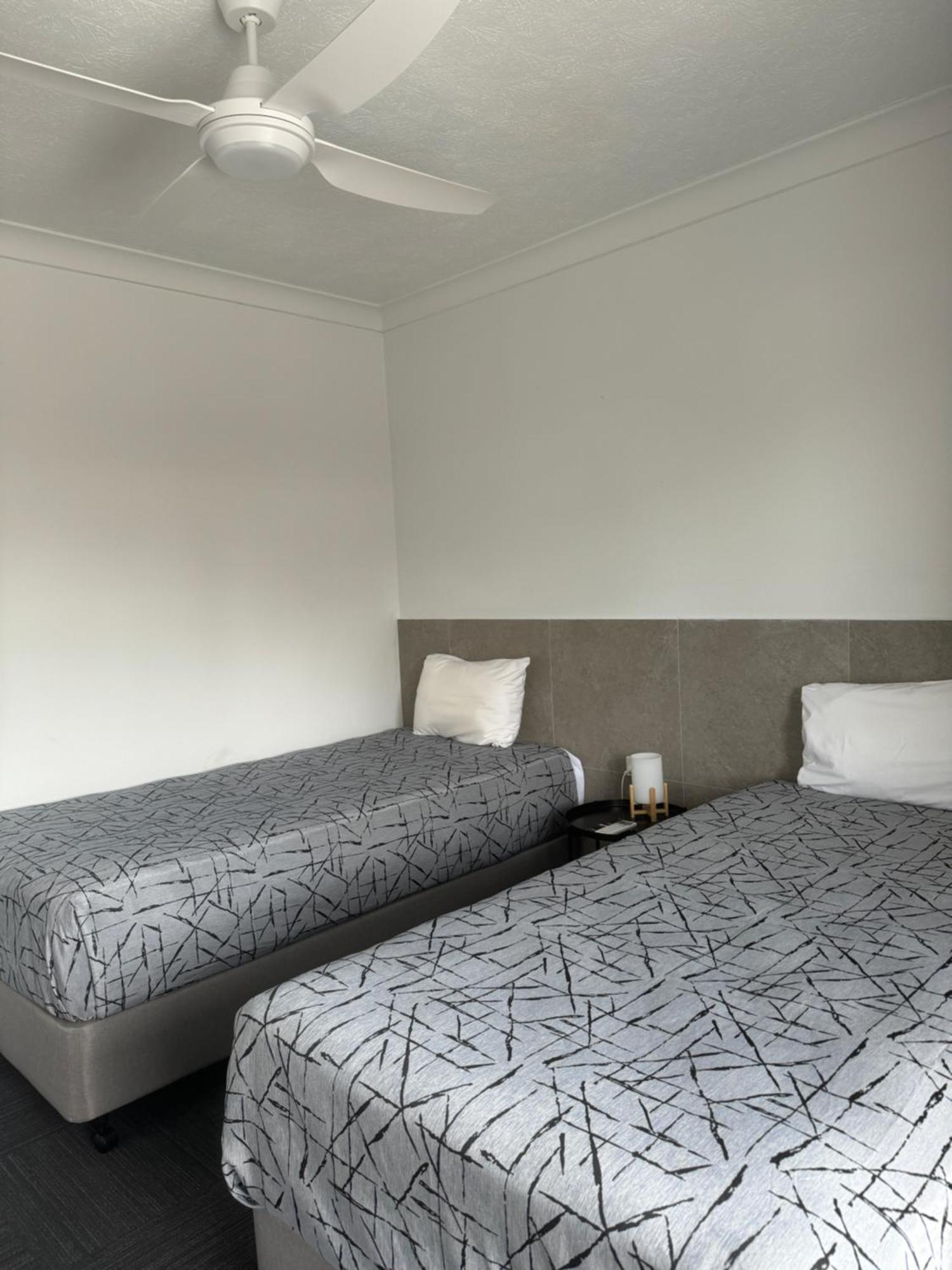 Longreach Motor Inn Extérieur photo