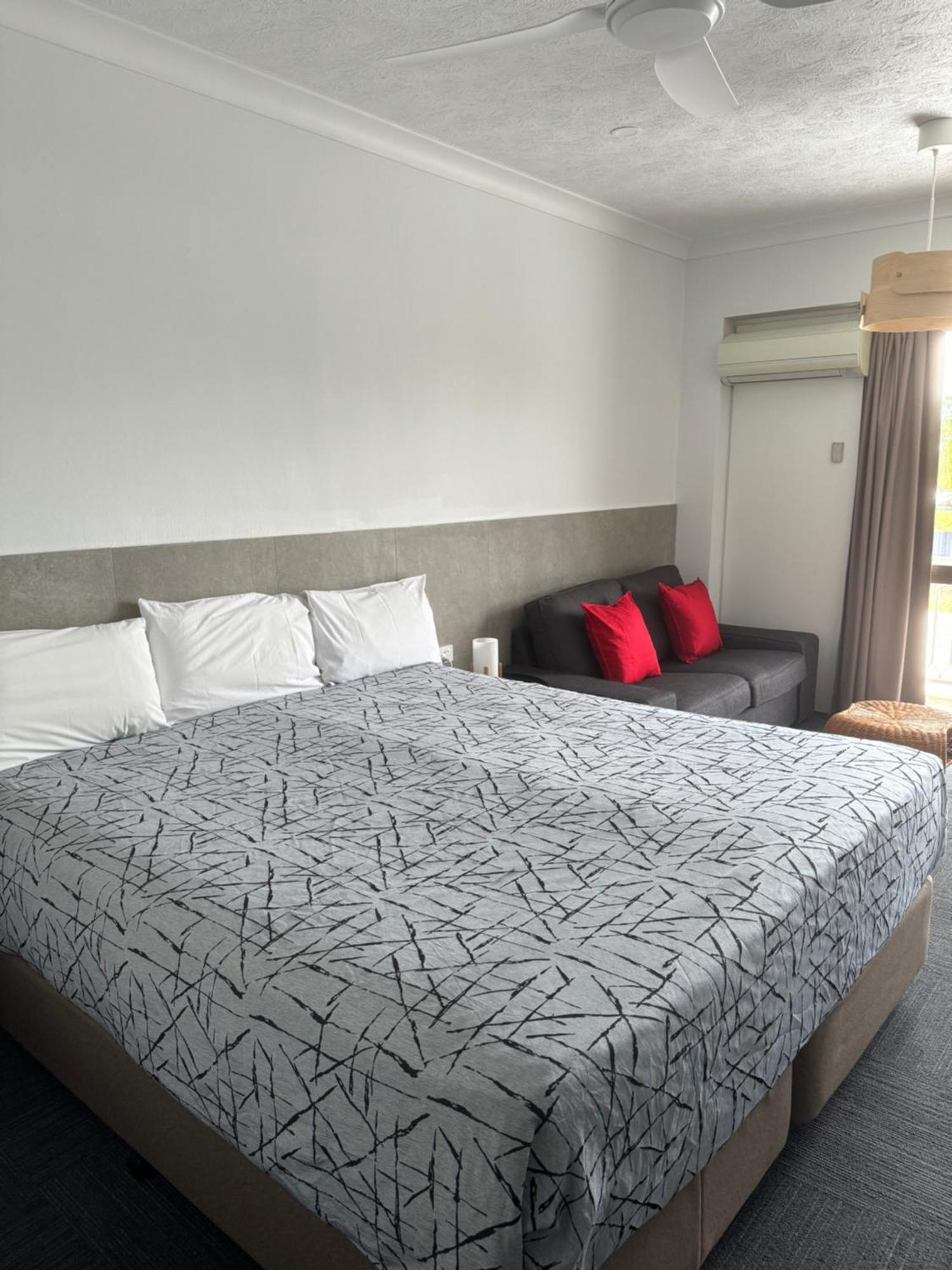 Longreach Motor Inn Extérieur photo